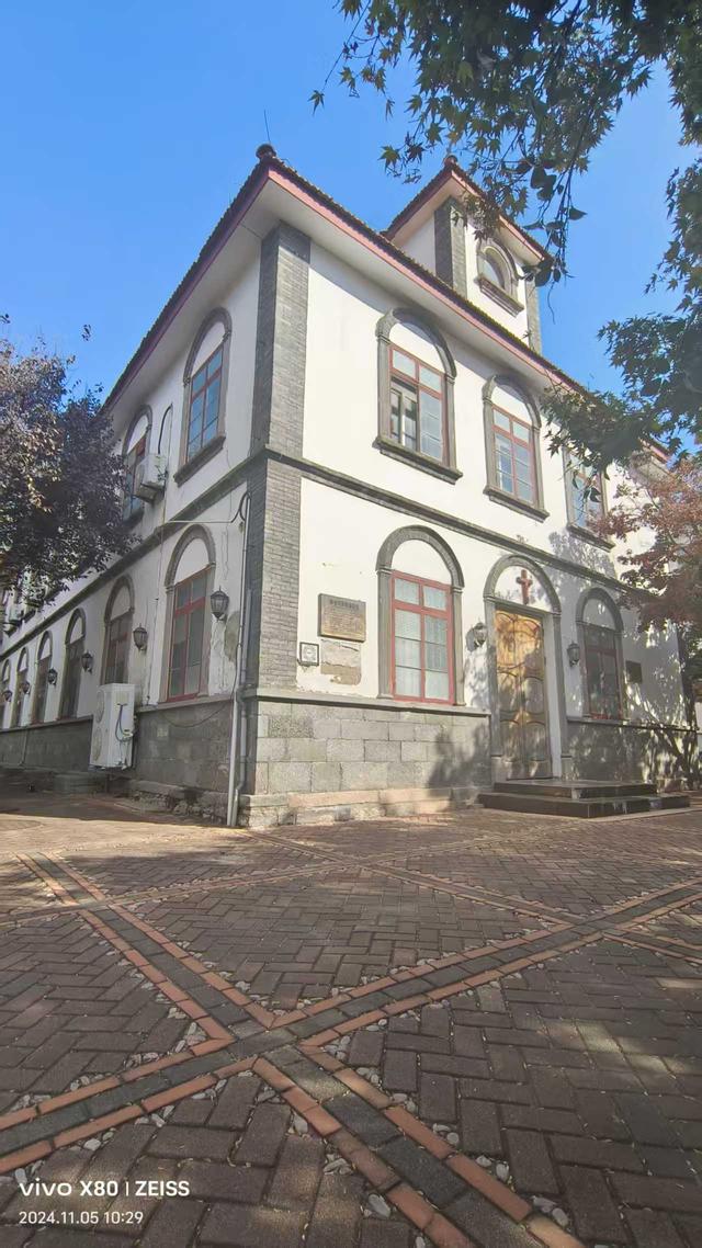 烟台山海寻踪：一座城的时光叠影