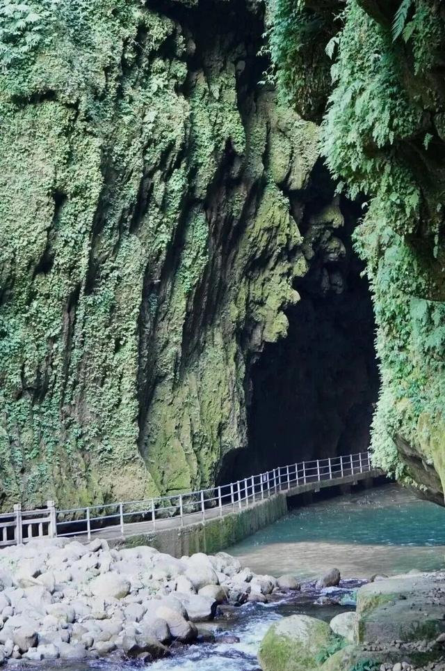 高铁直达，中国最安逸的6座城市，心累了，就去小住三五天！