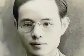 他设计了国旗——五星红旗的诞生传奇图片