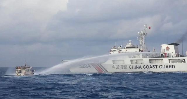 央视曝光南海激烈交锋，不到72小时, 3艘印度军舰将抵南海给菲撑腰