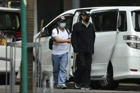 87岁谢贤养老生活曝光，四位工人贴身照顾，王菲谢霆锋经常去探望图片