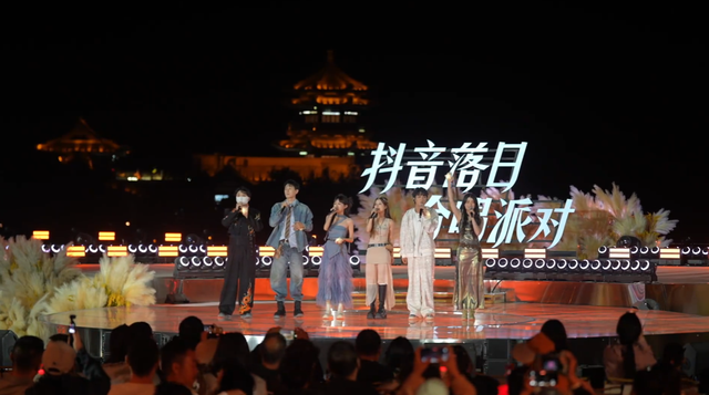 国庆欢歌最强音——抖音落日合唱派对国庆专场敦煌开唱