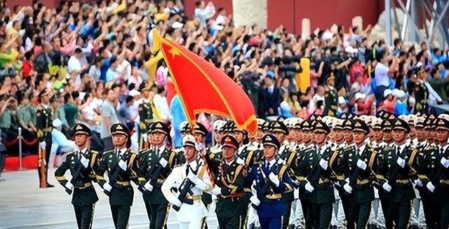 挂断中方电话后，特朗普像变了个人！北京阅兵典礼，该给他留个座