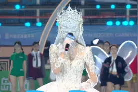 千万粉丝网红“不露脸”演唱会引热议！蒙面表演形式是否符合规定？律师解读→图片