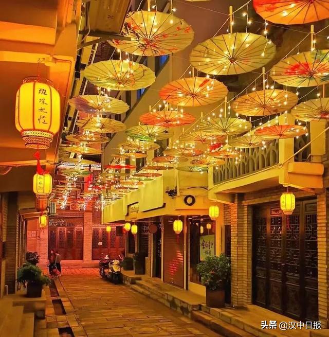 秋色浓度超标！汉中这座小城值得奔赴！