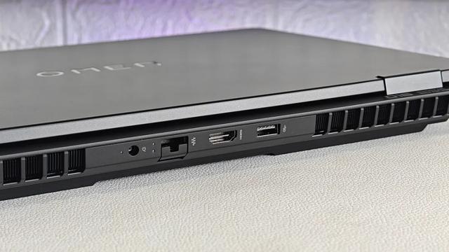 R9 8945HX同阶无敌 暗影精灵11锐龙版评测 更强大的RTX5060游戏本