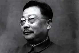 中国的特工之王是他？一人顶一个师，从未带兵却居开国上将第四位图片