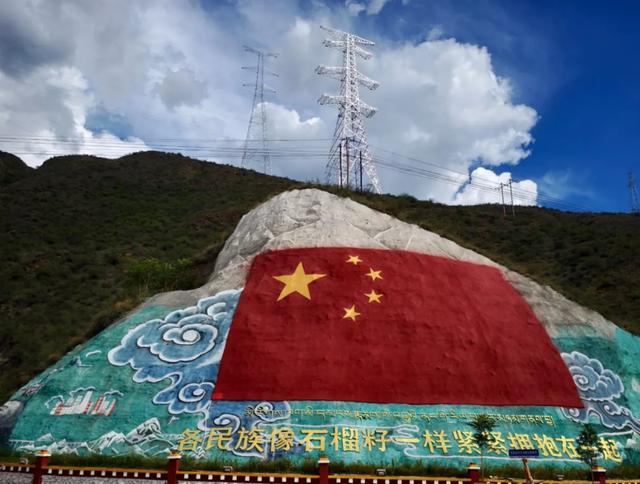 人生中为什么一定要摩旅一次西藏？我的318国道洗礼！