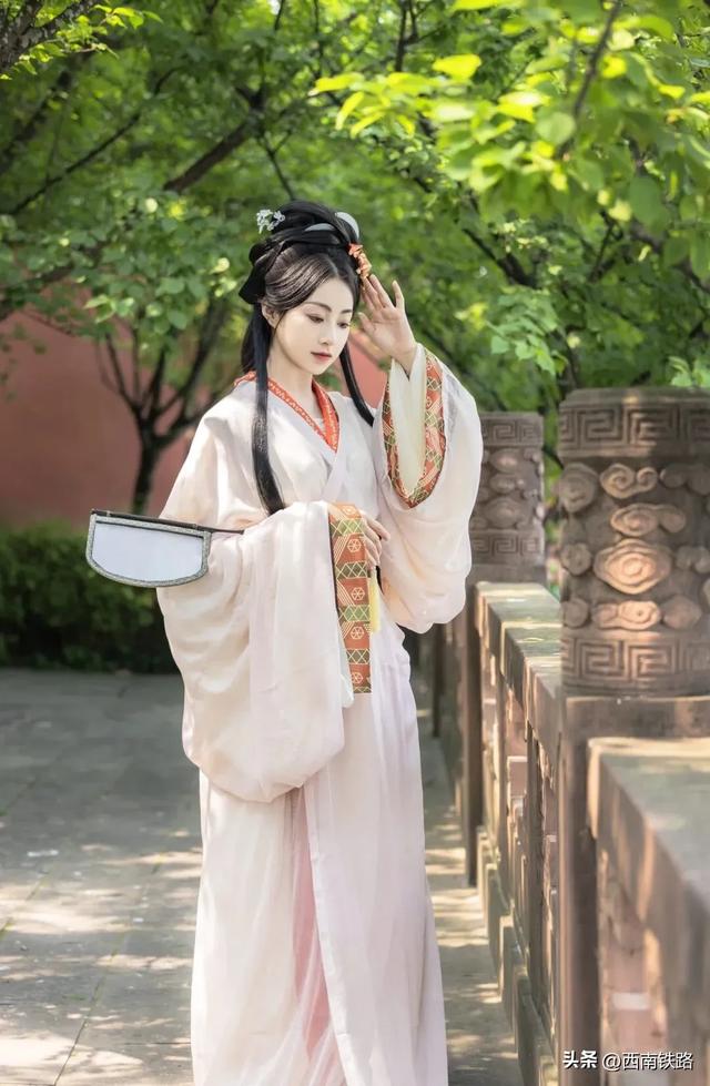 预测要火!高铁直达古镇,这样穿搭更出片