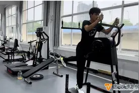 亚青赛百米赛道称雄！广西17岁小将打破全国青年纪录图片