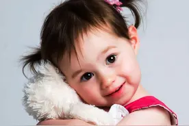 孩子出生时，这3个地方越“丑”，长大颜值越高，占一条就偷着乐图片