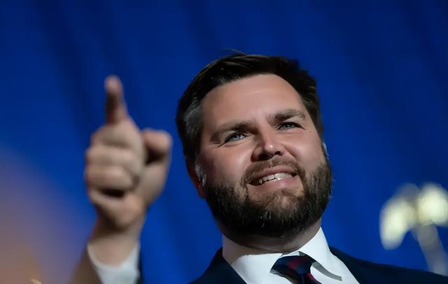 美国惊现 “新寡头统治”！特朗普的财富游戏，美富豪一天狂揽千亿