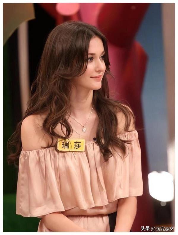 乌克兰最美体操冠军，放弃国籍做中国媳妇，37岁生二胎仍似少女
