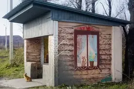 邻居厕所盖在我家门口，父亲不阻止还帮忙，后来明白他的大智若愚图片