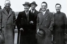 那些年阔绰的知识分子：笔墨摇钱，住大宅坐福特，有私厨佣人伺候图片