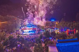 快乐续航！重渡沟每天非遗展演超百场！五一假期开启“白+黑”嗨玩模式！图片