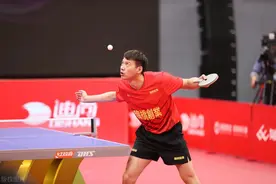 乒乓球勾手发球（侧上旋与侧下旋）的核心技术解析图片