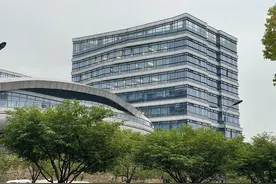 营收净利双降，贝壳找房吃不了“老本”了图片