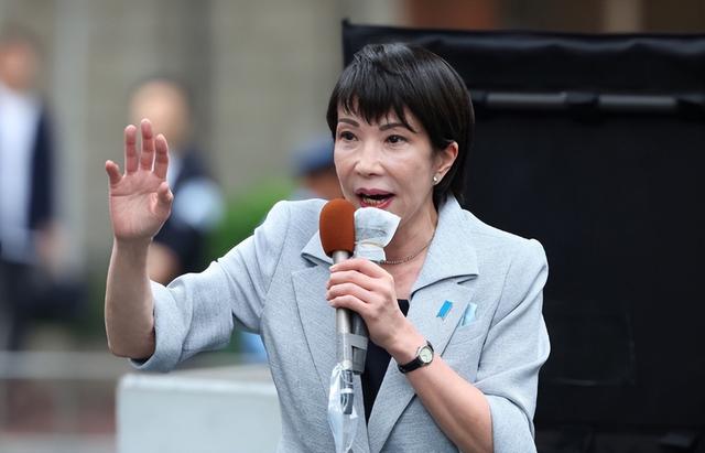 48小时内，中国接到三大好消息，高市早苗不服软不行！