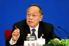 1999年，中国驻美大使去白宫，要求克林顿向中国人民道歉图片