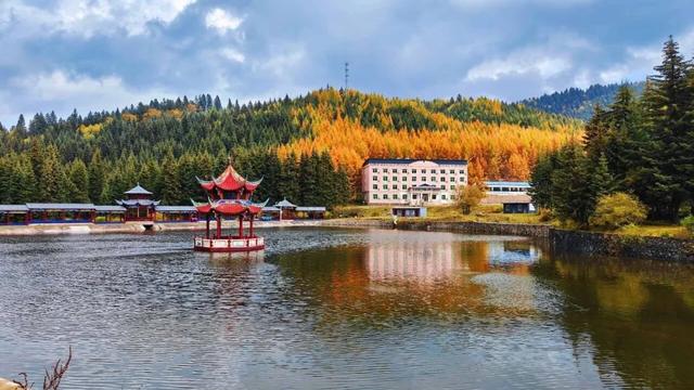 冶力关旅游区邀请百家旅行社参加秋冬旅游踩线活动