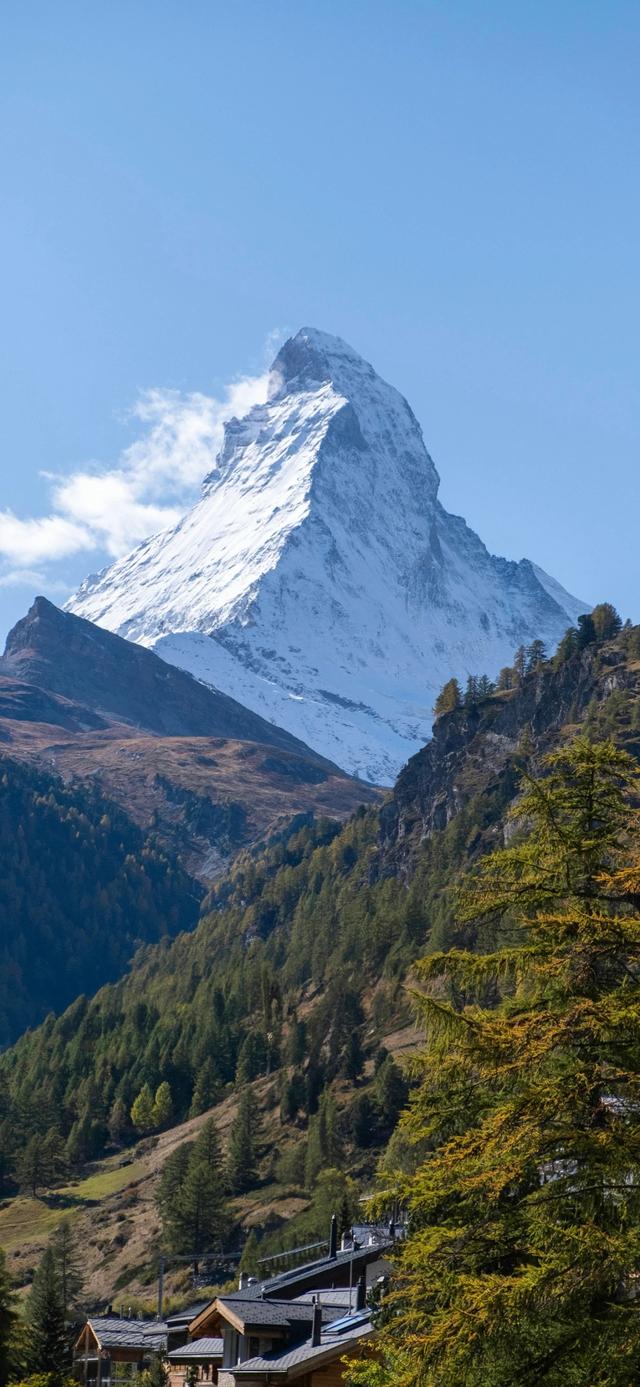 手机壁纸|高耸入云的山峰自然景色