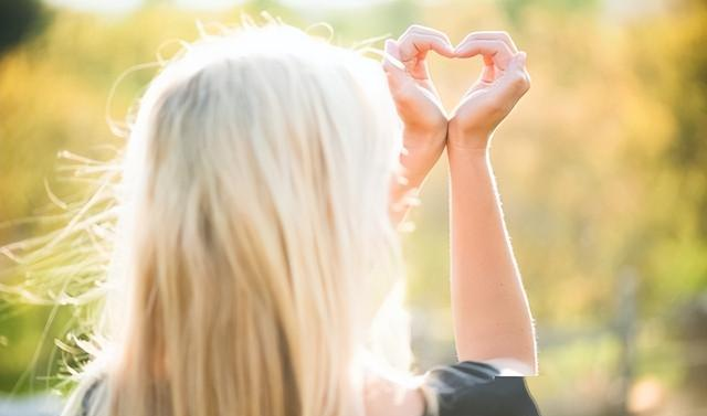 两性交往：女生发出“嗯嗯”是什么意思