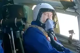 耗时30年，复产图-160轰炸机！普京试驾，中俄技术差距有多大？图片