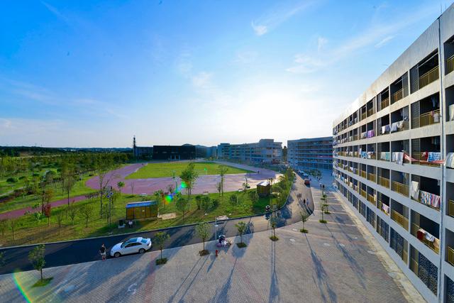 去了一趟华南儋州，实话实说：儋州，确实比网上评价的还要好