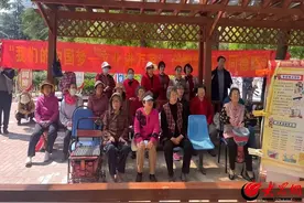 我的中国梦 文化进万家 市北区合肥路街道同德路社区开展“欢庆母亲节”红歌舞蹈活动图片