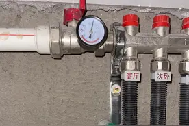 快停暖了，供暖师傅建议：一定要放1次水，关2个阀门图片