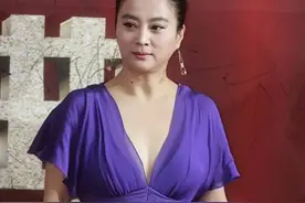 当杨钰莹遇上李玲玉，谁才是内地的玉女歌后呢？图片