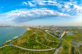 湖北襄阳“人才新政”助区域性人才中心和创新高地建设图片