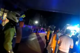 17公里用时16分钟！信阳7岁男孩脑出血需转院 郑州交警紧急护送就医图片