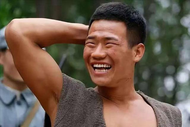 目无法纪！“嘎子”谢孟伟被拘留，道歉还甩锅网友，再迎2大噩耗