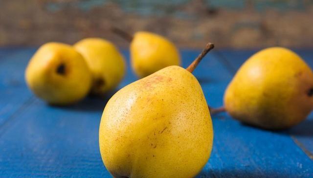 今年寒衣节不一般，牢记：3人不上坟，4样不上桌，老辈规矩不能丢