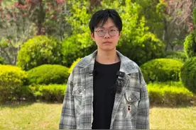 获评见义勇为、安排补考！小伙为救同学致缺考最新后续 律师：这是对善意的奖励！图片