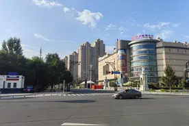 不可思议！有人说哈尔滨群力新区现在已成老头老太太养老地方了。图片