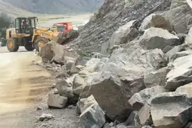 刚刚！独库公路恢复正常通行图片