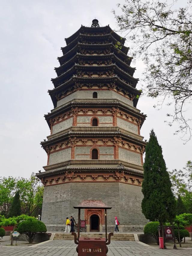 河北石家庄，寻访正定古城的九楼四塔八大寺