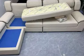 我妈网购5000多元沙发，拆开一看傻眼了，这价格真的值吗？图片