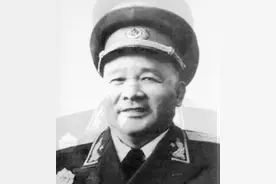 红军长征时，是哪支部队最先到达陕北？参谋长曾妄图夺权最终失败图片