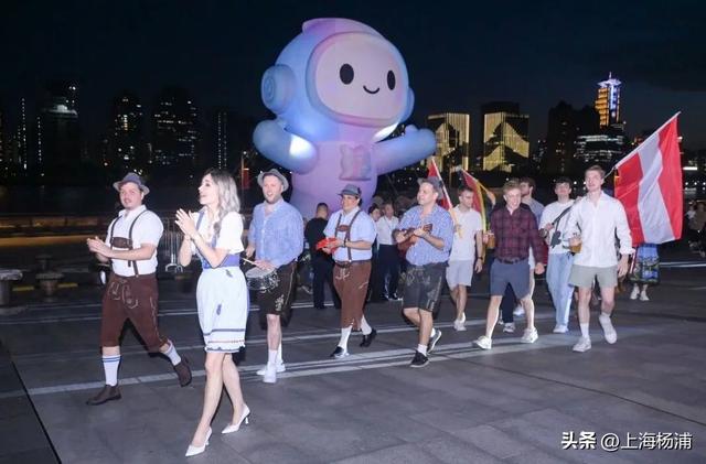 “嗨啤”七天！多国风情点亮滨江之夜
