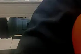 最新后续!孙子被后奶锁门外 知情者再爆料,当事人深夜发声不罢休图片