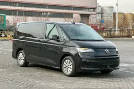 可惜只有“柴油版”，大众迈特威T7抵达国内港口，2.0T+7座图片