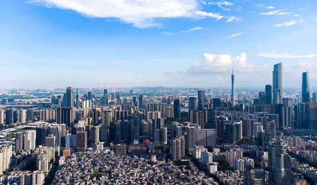 广东人口最多的城市，比佛山、惠州总和还多，面积却不到韶关12