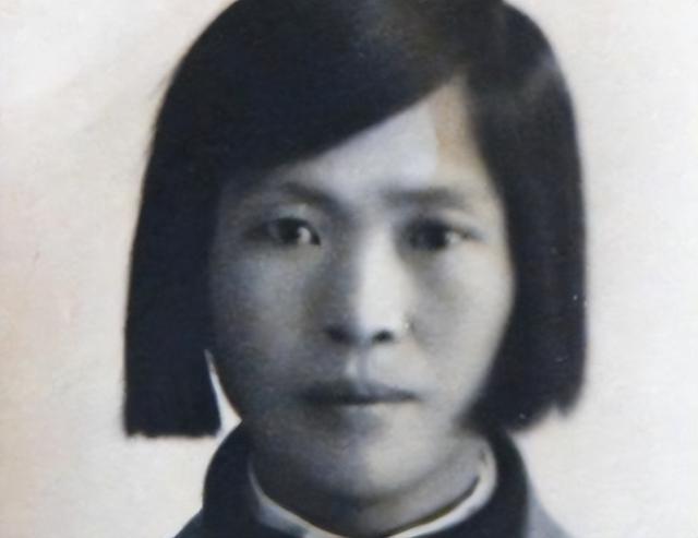 毛主席一生经历了4段婚姻，晚年感叹：她是对我最好的女人