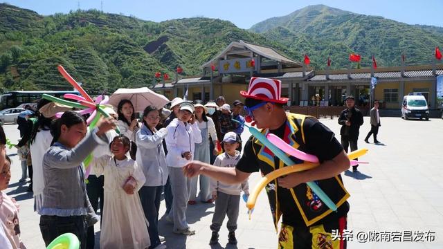 这么近 那么美 漫游官鹅赏山水 | 锦绣陇南 瑞鹿同行——官鹅沟大景区联名文艺演出举行
