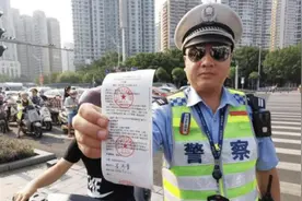 三轮车上路，驾照要求明确！类型有哪些，怎么考更便捷？都告诉你图片