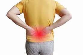 腰间盘突出了，是彻底静养好，还是适度运动好？医生和您一起探讨图片